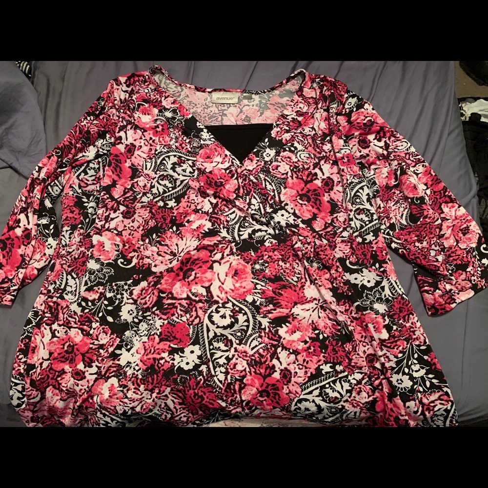 Avenue Pink/black paisley dress shirt size 22/24
